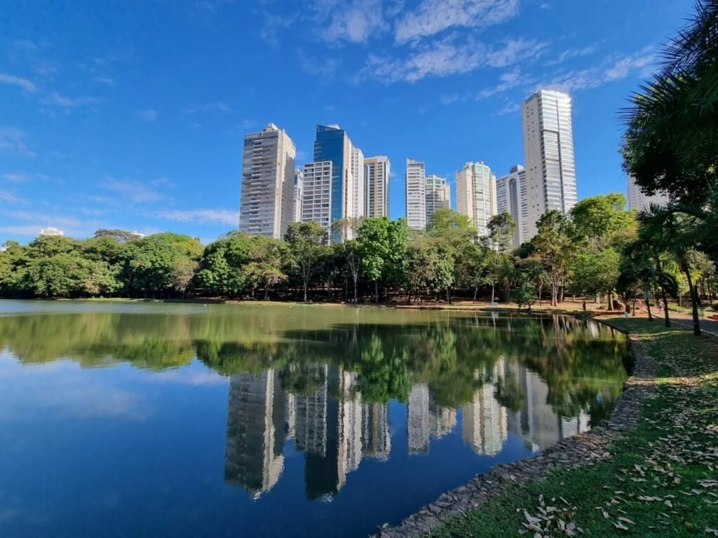 Área verde do Parque Areião em Goiânia