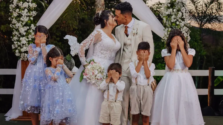Fotos com pais, padrinhos e família no casamento: quais realmente precisamos fazer?